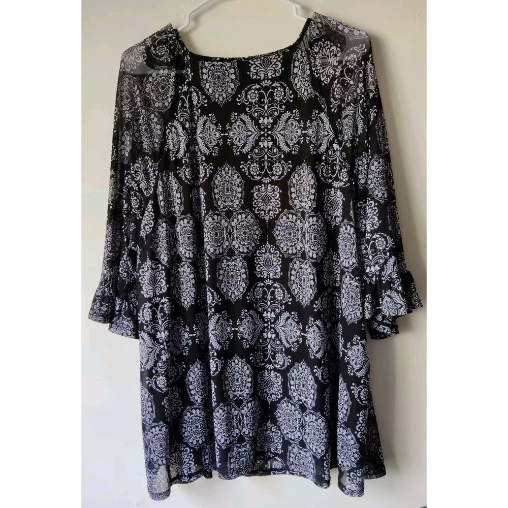 Catherines Blouse Tunic Black/White Bandana Like Print Size 1X - Picture 2 of 5